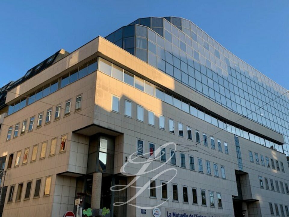 Location - BUREAUX 151 m<sup>2</sup>