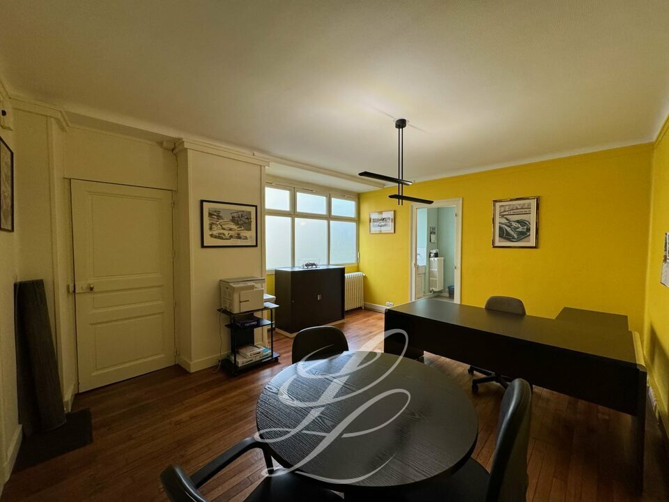 Location - BUREAUX 73 m<sup>2</sup>