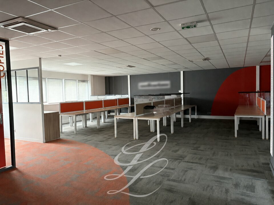 Location - BUREAUX 217 m<sup>2</sup>
