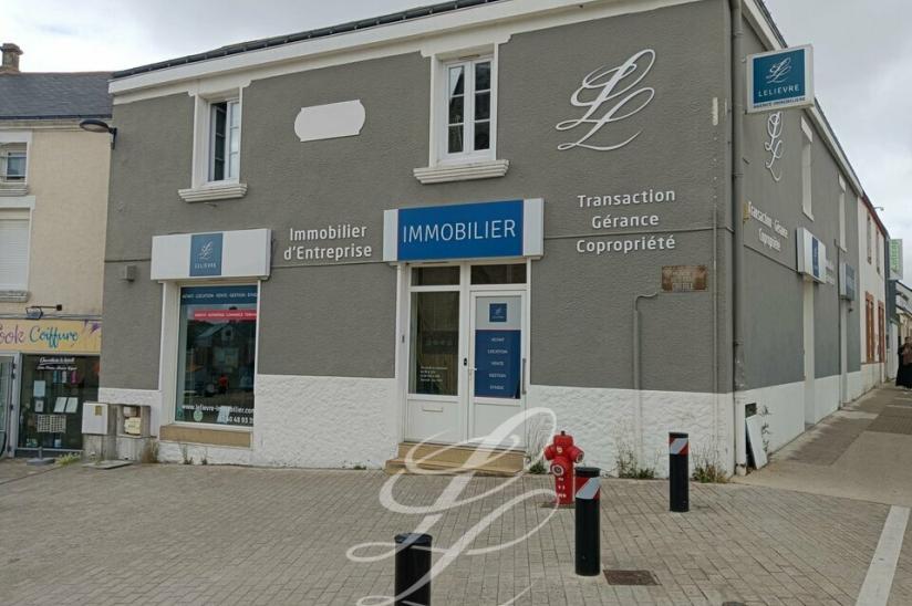Réf. 44.022278 - Location - BUREAUX 214 m<sup>2</sup>