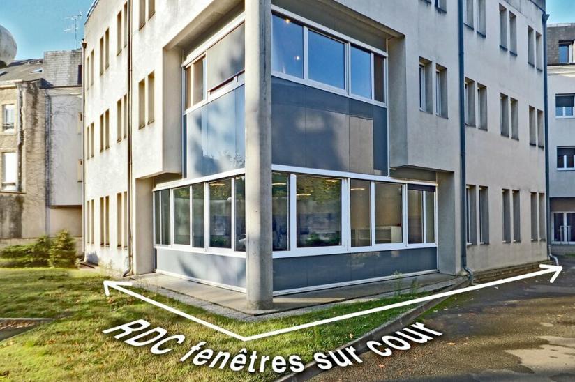 Réf. 72.002715 - Location - BUREAUX 108 m<sup>2</sup>