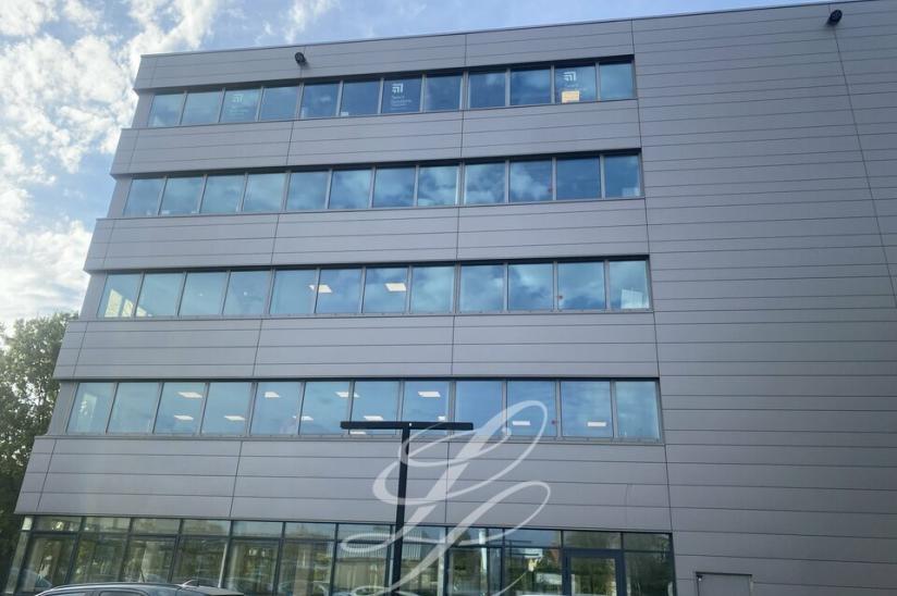 Réf. 72.002742 - Location - BUREAUX 278 m<sup>2</sup>