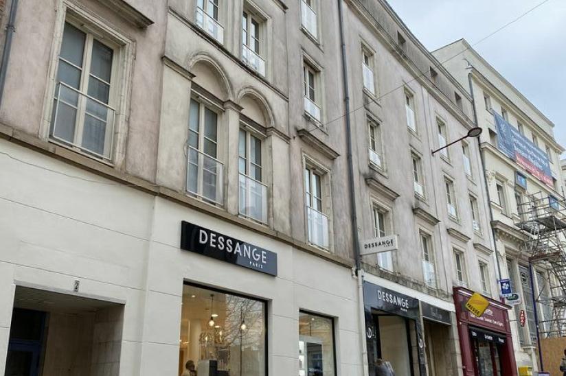 Réf. 72.002806 - Location - BUREAUX 160 m<sup>2</sup>