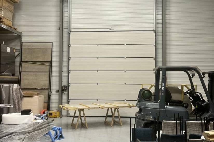 Réf. 72.003068 - Vente - LOCAL D'ACTIVITE 1750 m<sup>2</sup>