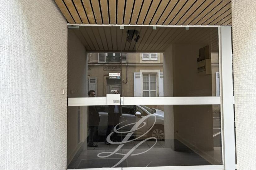 Réf. 72.003084 - Location - BUREAUX 80 m<sup>2</sup>