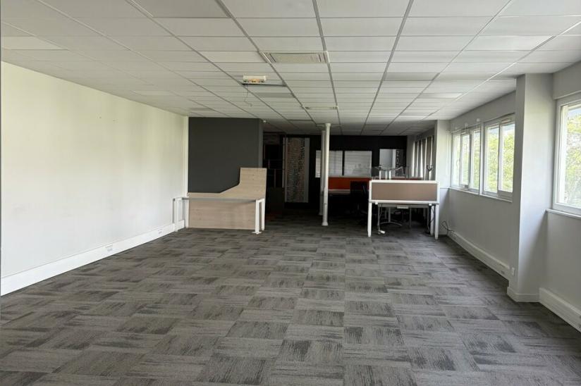 Réf. 72.003105 - Location - BUREAUX 217 m<sup>2</sup>