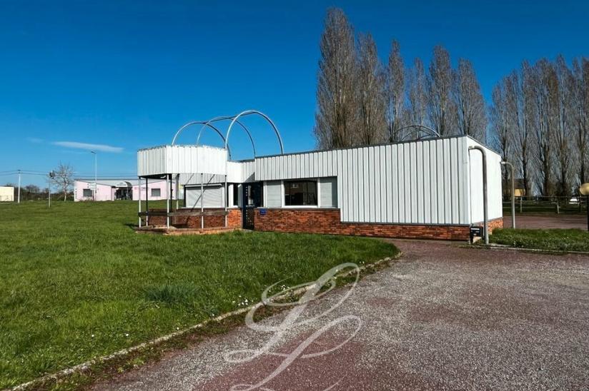 Réf. 72.003109 - Vente - BUREAUX 320 m<sup>2</sup>