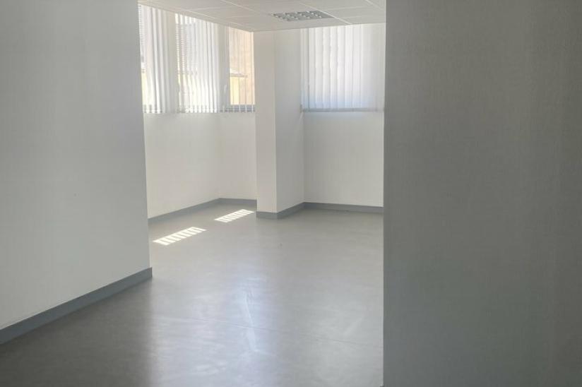 Réf. 72.1080 - Location - BUREAUX 179 m<sup>2</sup>