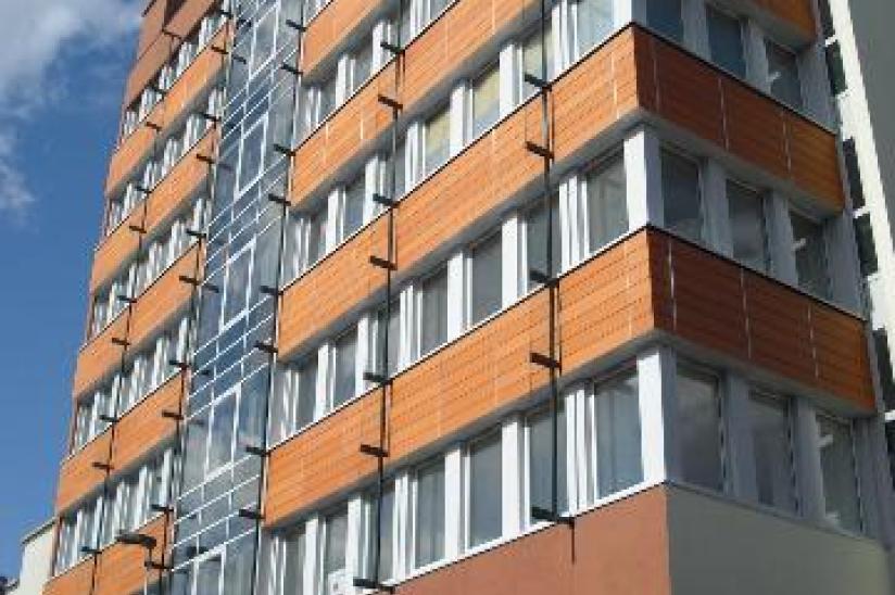 Réf. 72.1080 - Location - BUREAUX 179 m<sup>2</sup>