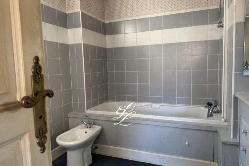 Réf. 7582-YC - Appartement 5 pièces