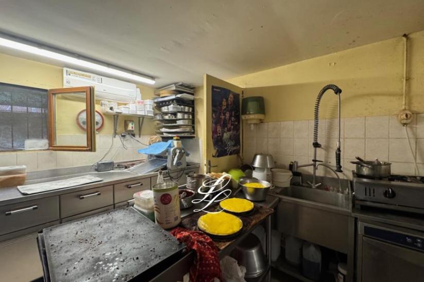 Réf. 7631-CLG - Immeuble 7 pièces