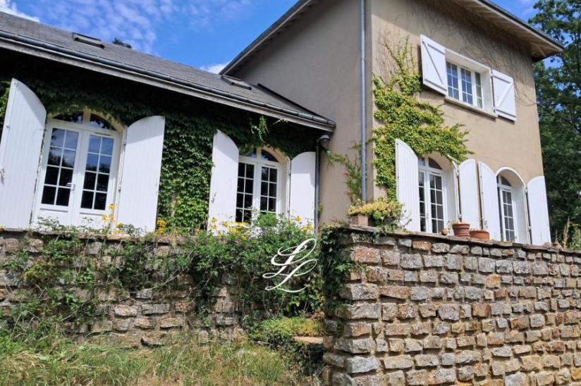 Réf. 7708 - Maison 9 pièces