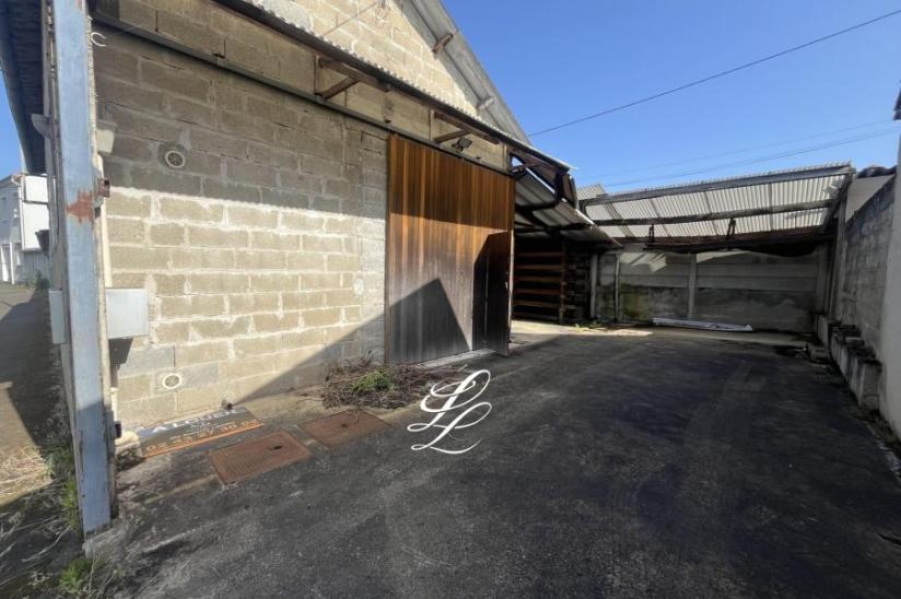 Réf. 7712-YC - Garage 1 pièces
