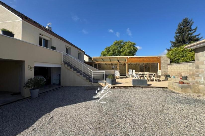 Réf. 7731 - Maison 7 pièces