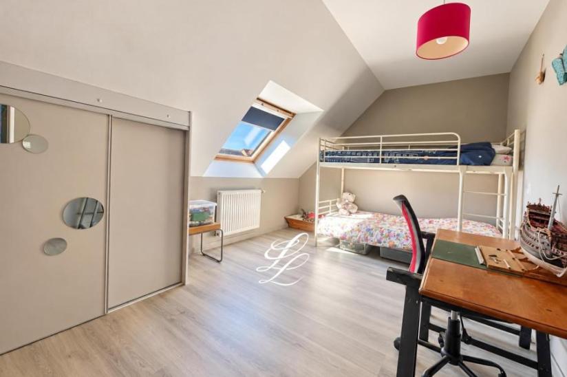 Réf. 7735-ET - Maison 9 pièces